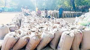  खरीदी की सुस्त गति, सभी किसानों का टोकन नहीं कट पाया, इस साल 2 फीसदी कम खरीदी