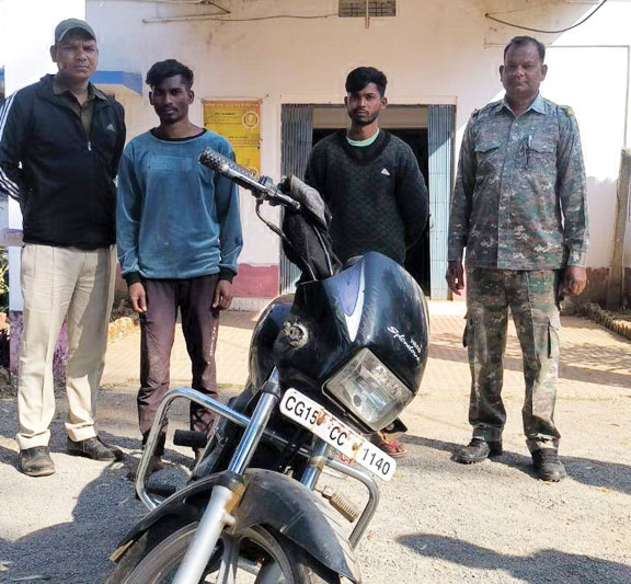 दोपहिया चोरी, 2 आरोपी गिरफ्तार दोपहिया चोरी, 2 आरोपी गिरफ्तार