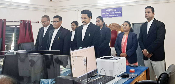 शहीद दिवस पर दो मिनट का मौन धारण