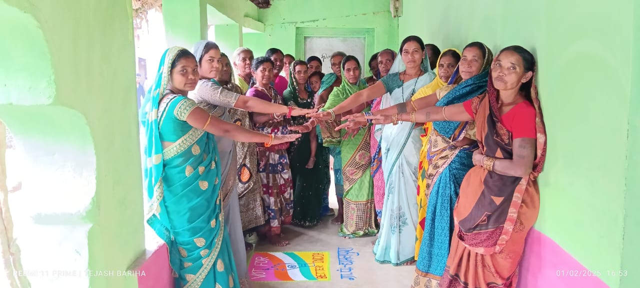 बिहान की महिलाओं ने निकाली मतदाता जागरूकता रैली