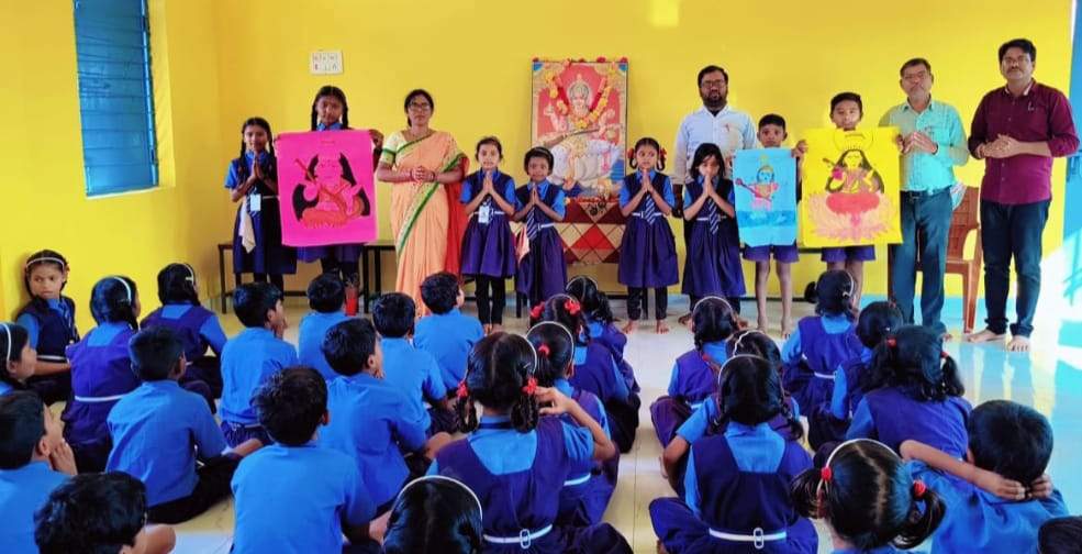 प्राथमिक शाला में बसंत पंचमी धूमधाम से मनी