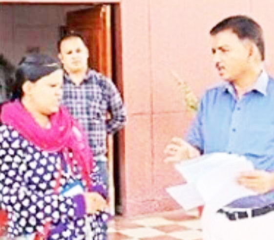 एसपी ने लोगों की शिकायतें सुनी