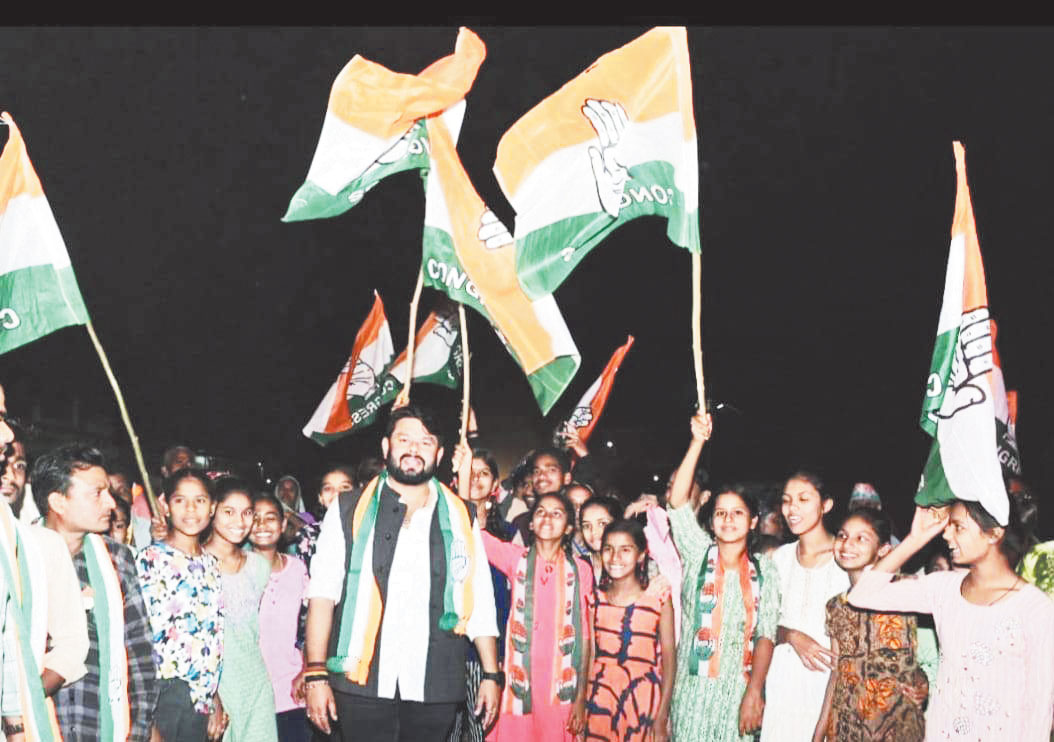 कांग्रेस की रीति-नीति से लोगों को अवगत कराना होगा-छाबड़ा