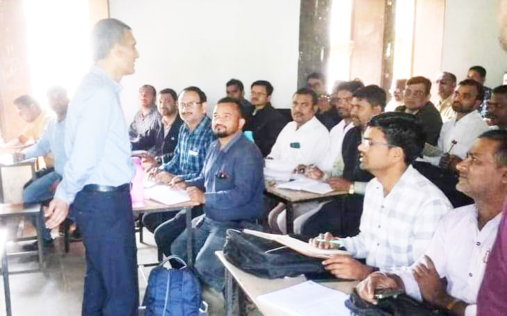 मतपेटी की तकनीकी जानकारियां दी 