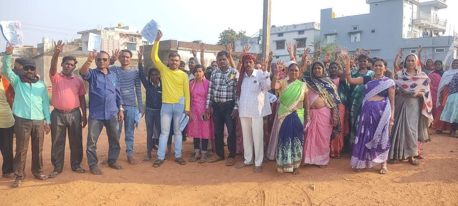 गिरवर रात्रे ने किया जनसंपर्क गिरवर रात्रे ने किया जनसंपर्क