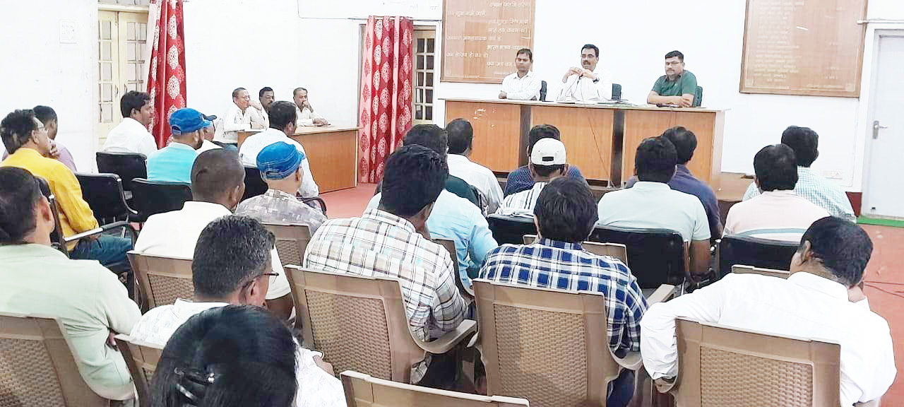 दायित्वों का समर्पित भाव से करें काम-आयुक्त