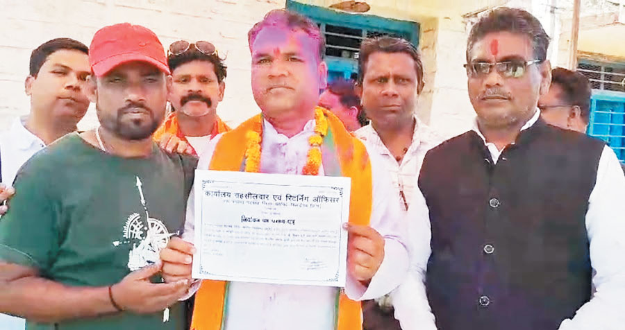 भटगांव में खिला कमल, विक्रम कुर्रे बने अध्यक्ष