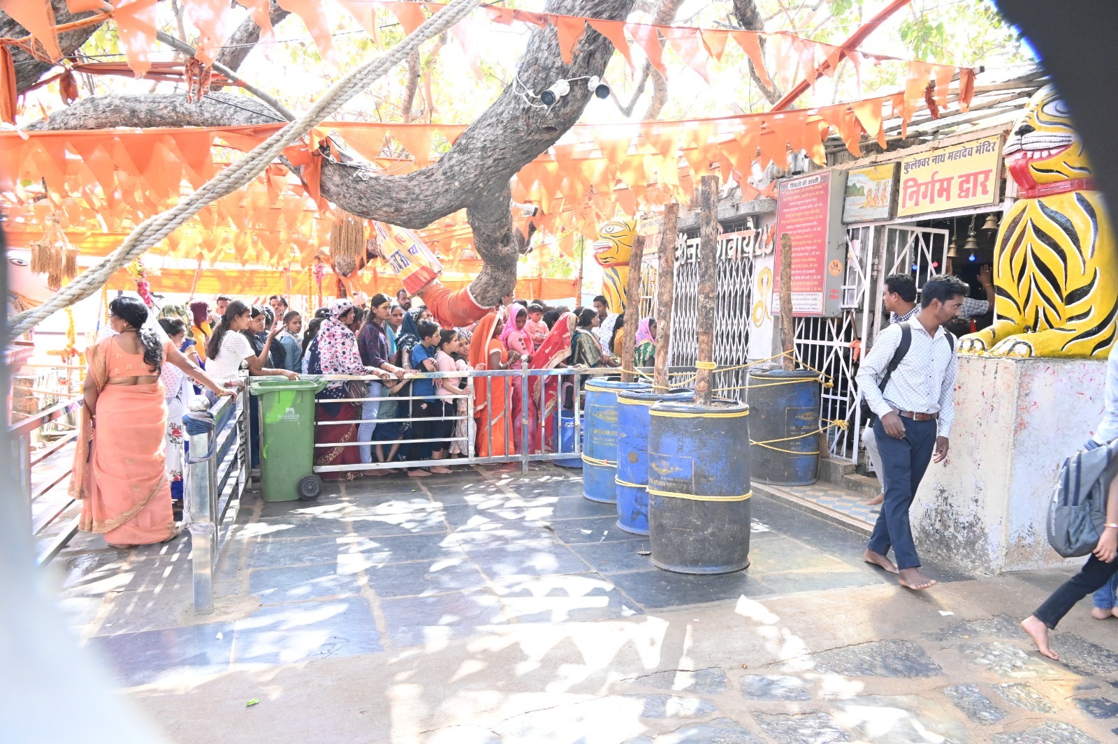 रेत से भोलेनाथ का शिवलिंग बनाकर माता सीता ने की थी पूजा-अर्चना रेत से भोलेनाथ का शिवलिंग बनाकर माता सीता ने की थी पूजा-अर्चना