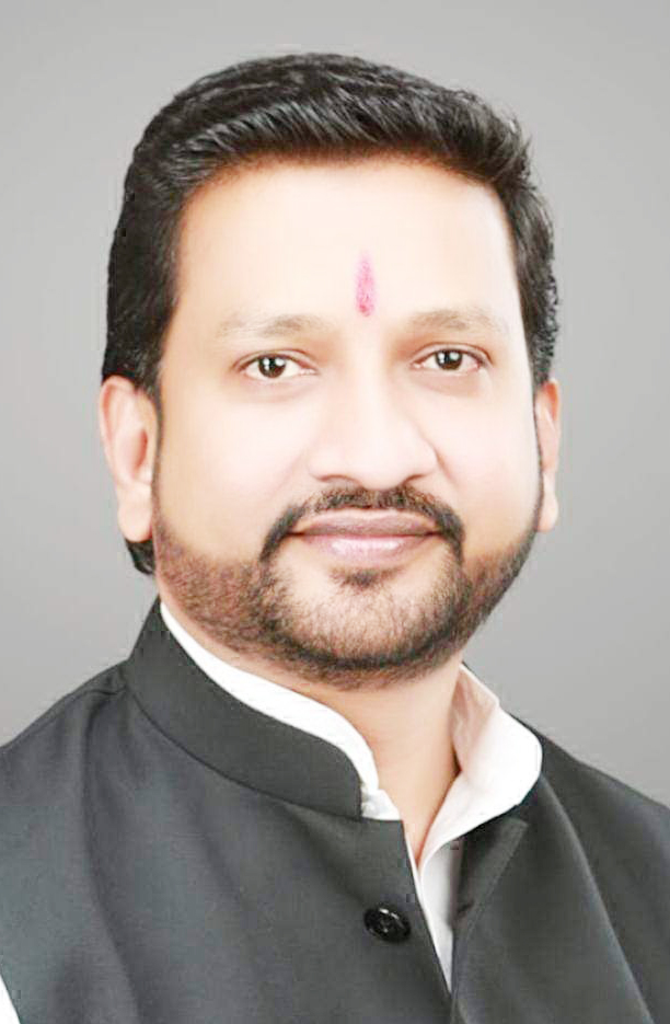 भुरभुसी जिपं में 34 में 30 गांव में बढ़त बनाकर विक्रांत की एकतरफा जीत भुरभुसी जिपं में 34 में 30 गांव में बढ़त बनाकर विक्रांत की एकतरफा जीत