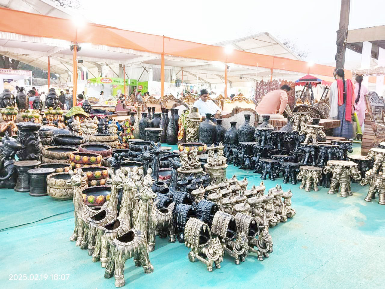 स्वरोजगार अपनाएंगे देश को समृद्ध बनाएंगे...