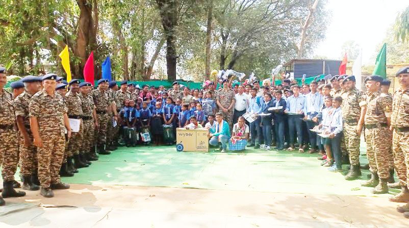 सीआरपीएफ की 188वीं बटालियन ने कुकानार में किया सिविक एक्शन प्रोग्राम