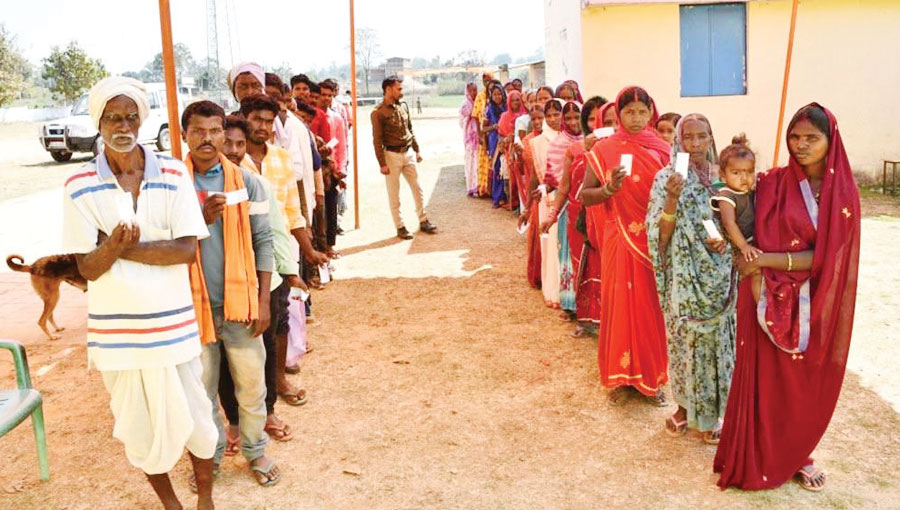 रामचन्द्रपुर-वाड्रफनगर में 73.80 फीसदी मतदान रामचन्द्रपुर-वाड्रफनगर में 73.80 फीसदी मतदान