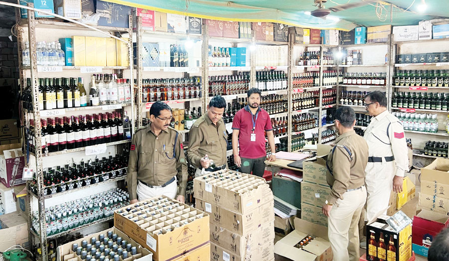 शराब दुकानों की गोपनीय जांच, कलेक्टर को जांच रिपोर्ट सौंपी