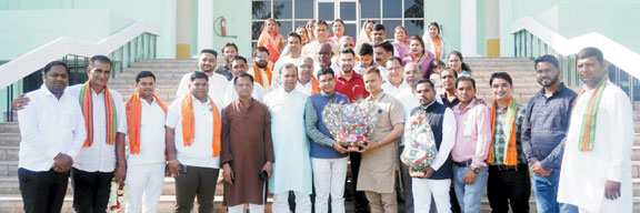  सीएम, विस अध्यक्ष, डिप्टी सीएम से मिले नवनिर्वाचित अध्यक्ष व पार्षद