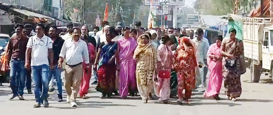 कांग्रेस ने मंजूषा के बयान के विरोध में रैली निकाल एफआईआर दर्ज करने दिया आवेदन कांग्रेस ने मंजूषा के बयान के विरोध में रैली निकाल एफआईआर दर्ज करने दिया आवेदन