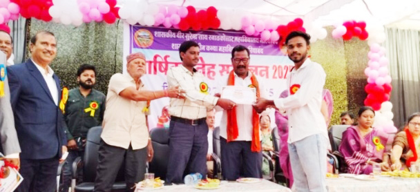 छात्र जीवन सुनहरे भविष्य की  बुनियाद- रिखी राम यादव 