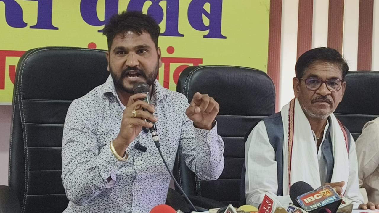 भाजपा पार्षद पर आरोप लगाने  और महिला ने पति की पिटाई  करने पुलिस से की शिकायत