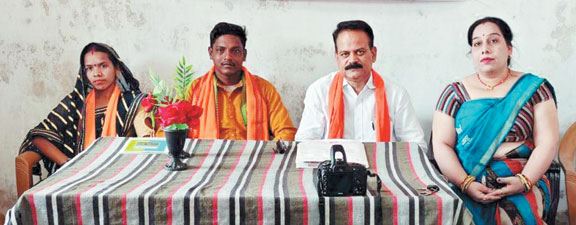 चवंरपुर पंचायत शपथ ग्रहण में शामिल हुए संजय पांडे