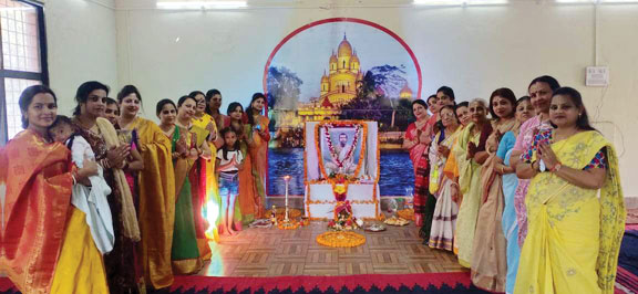 रामकृष्ण परमहंस को किया नमन रामकृष्ण परमहंस को किया नमन