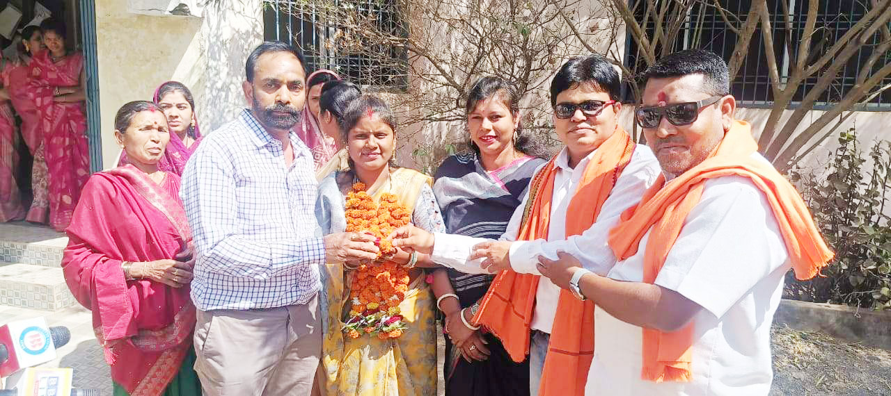 महासमुंद जपं में भाजपा की दिशा अध्यक्ष निर्वाचित मात्र एक मत से कांगे्रस को हराया महासमुंद जपं में भाजपा की दिशा अध्यक्ष निर्वाचित मात्र एक मत से कांगे्रस को हराया
