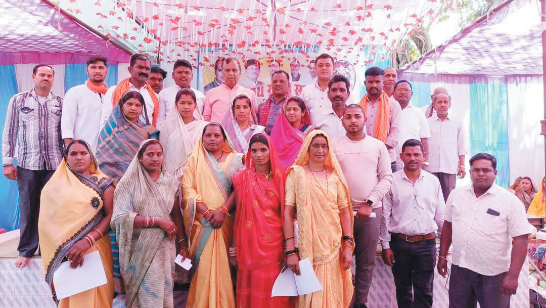 तरेंगा व कोलिहा की नवनिर्वाचित सरपंच और पंचों ने ली शपथ