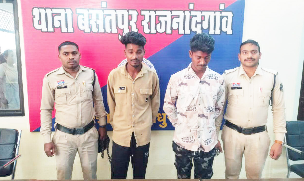 चाकू लेकर डराने वाला आरोपी बंदी चाकू लेकर डराने वाला आरोपी बंदी