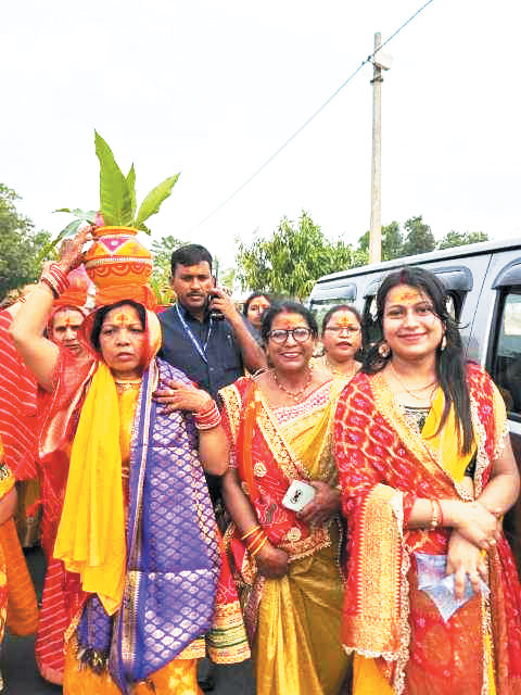 शिवमहापुराण कथा शुरू, कुनकुरी से मयाली तक निकाली कलश यात्रा