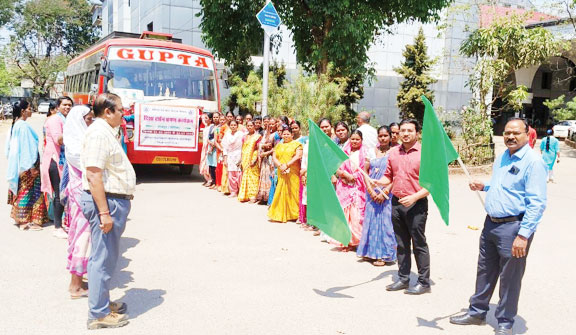 दिशा दर्शन भ्रमण कार्यक्रम: समूह की महिलाएं कोरापुट ओडिशा रवाना