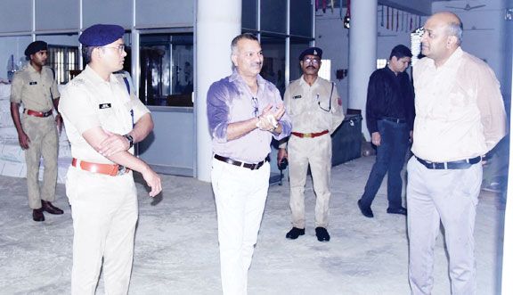 केंद्रीय जेल का निरीक्षण केंद्रीय जेल का निरीक्षण