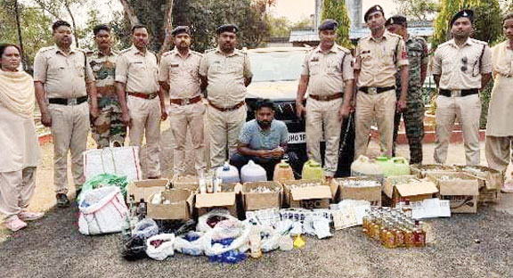 छत्तीसगढ़-झारखंड में करता था नकली शराब की सप्लाई, गिरफ्तार