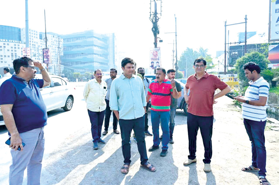 अनुपम गार्डन के पास बन रहे भवनों की जांच करेगा निगम अनुपम गार्डन के पास बन रहे भवनों की जांच करेगा निगम
