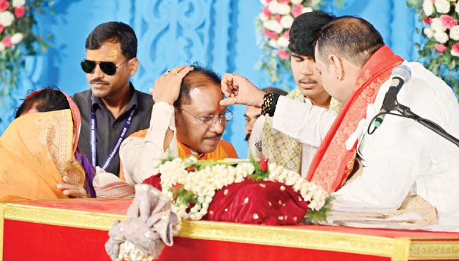 हम सबका परम सौभाग्य है कि मायाली में पं. प्रदीप मिश्रा के श्रीमुख से शिव महापुराण कथा का हो रहा वाचन-साय हम सबका परम सौभाग्य है कि मायाली में पं. प्रदीप मिश्रा के श्रीमुख से शिव महापुराण कथा का हो रहा वाचन-साय