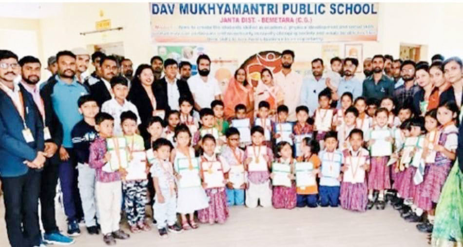 जांता में किंडर गार्डन वर्ग  के लिए ग्रेजुएशन डे