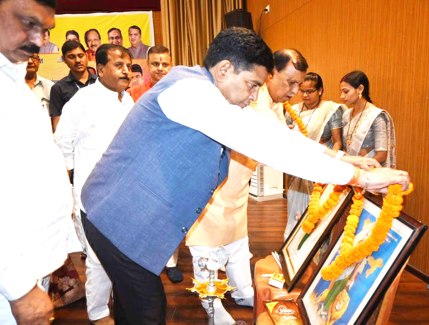 नवनिर्वाचित जिला पंचायत अध्यक्ष, उपाध्यक्ष व सदस्यों का प्रथम सम्मिलन