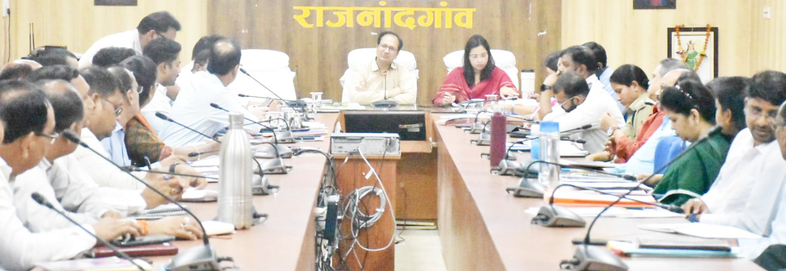 हेलमेट व सीट बेल्ट बांधने करें जागरूक व प्रेरित हेलमेट व सीट बेल्ट बांधने करें जागरूक व प्रेरित