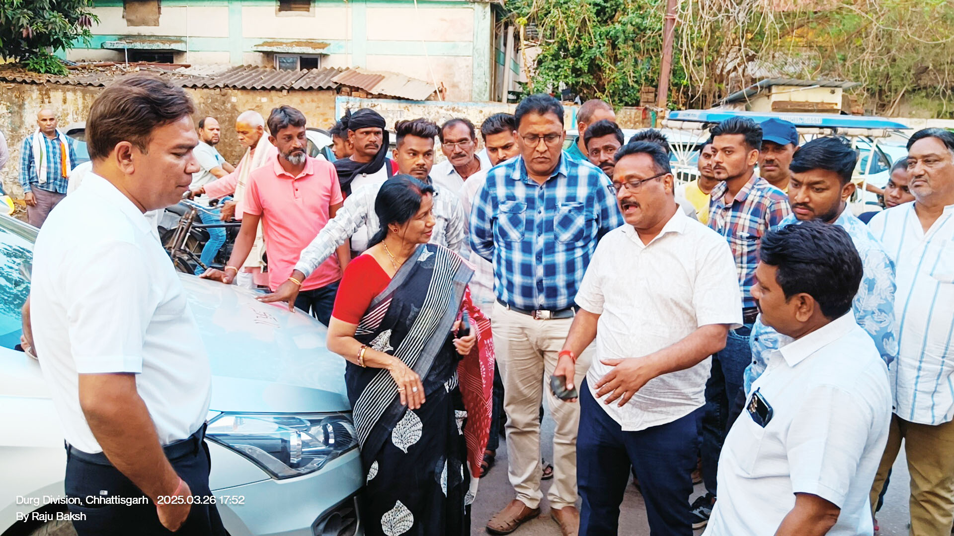 मेयर ने अफसरों संग यातायात व्यवस्था का किया निरीक्षण