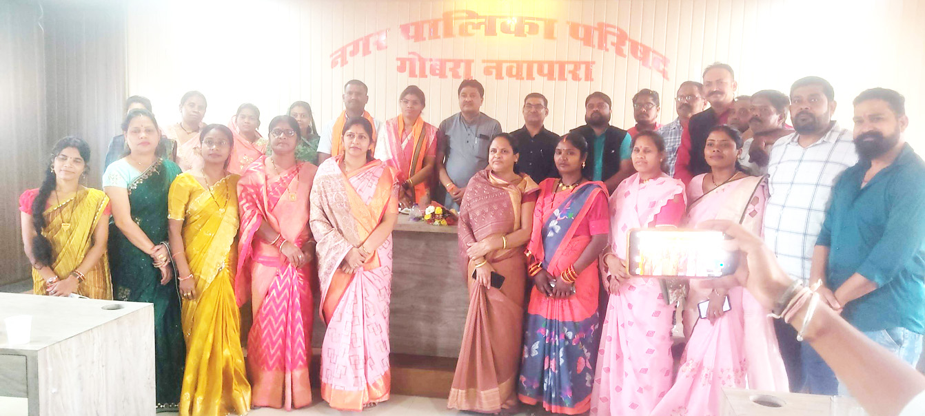 नवनिर्वाचित नपाध्यक्ष ओम कुमारी साहू ने संभाला पदभार