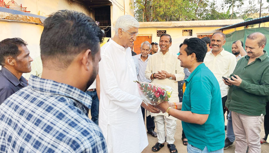 लोगों का घर तोडक़र सडक़ चौड़ीकरण करने के बजाय वैकल्पिक उपायों पर ध्यान देना चाहिए-सिंहदेव लोगों का घर तोडक़र सडक़ चौड़ीकरण करने के बजाय वैकल्पिक उपायों पर ध्यान देना चाहिए-सिंहदेव