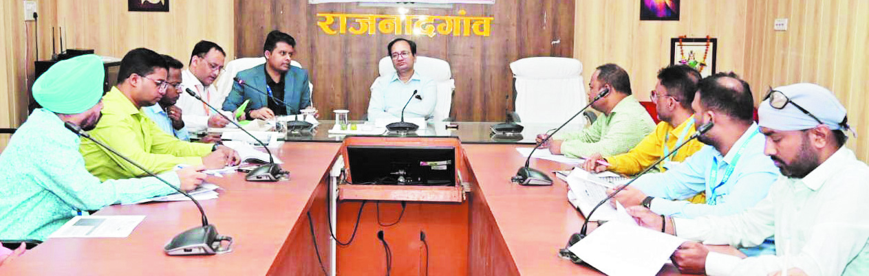लघु उद्यमियों एवं जरूरतमंदों को उदारतापूर्वक ऋण प्रदान करें बैंकर्स - कलेक्टर लघु उद्यमियों एवं जरूरतमंदों को उदारतापूर्वक ऋण प्रदान करें बैंकर्स - कलेक्टर