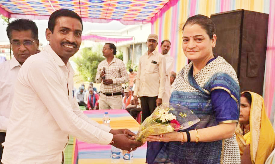 कर्मा जयंती महोत्सव में शामिल हुईं जिपं.अध्यक्ष कल्पना