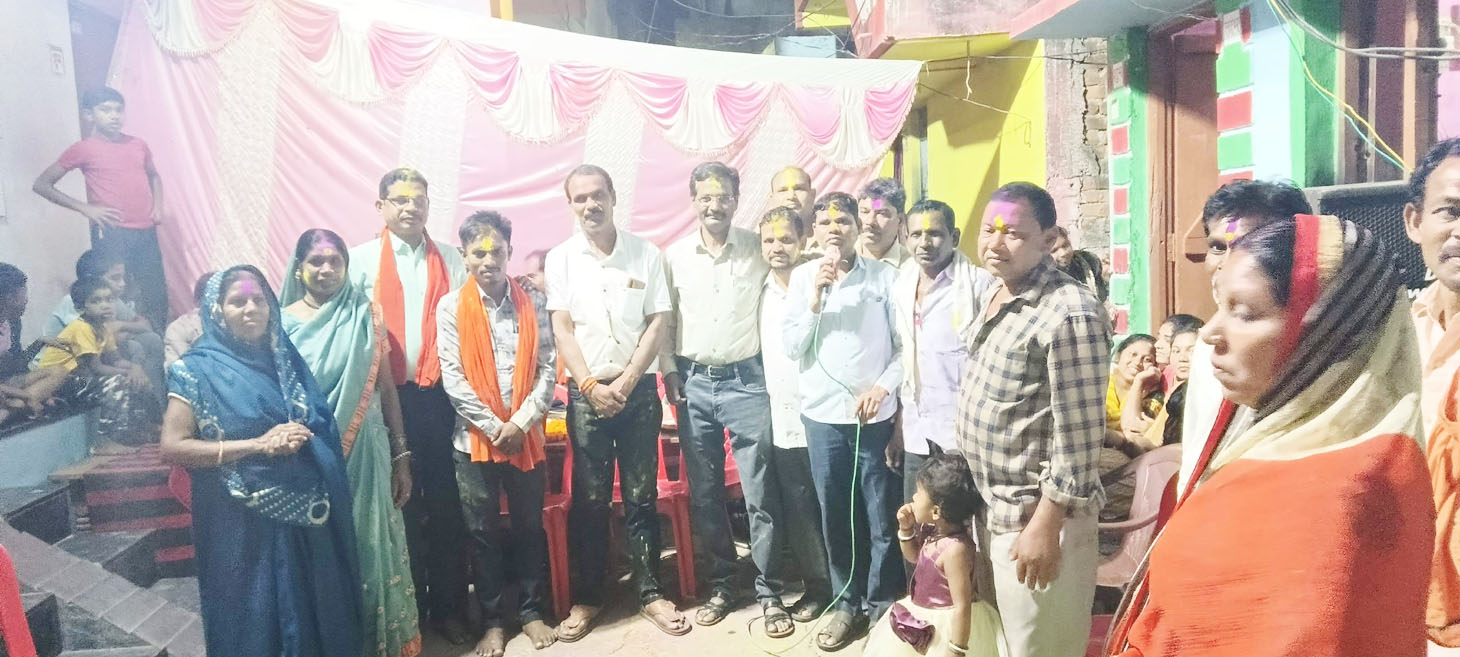 प्रतिभावान छात्र-छात्राओं, बुजुर्गों व युवाओं का सम्मान प्रतिभावान छात्र-छात्राओं, बुजुर्गों व युवाओं का सम्मान