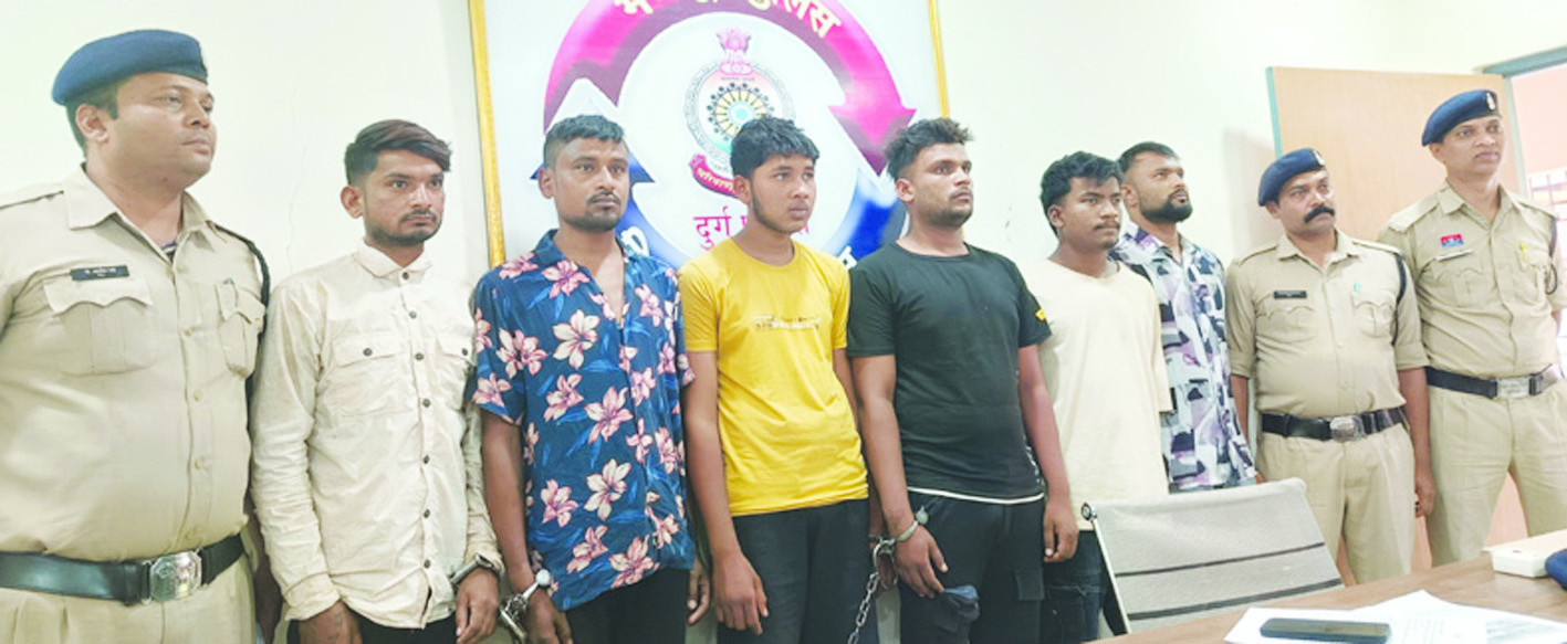 गांजा संग 3 आरोपी गिरफ्तार गांजा संग 3 आरोपी गिरफ्तार