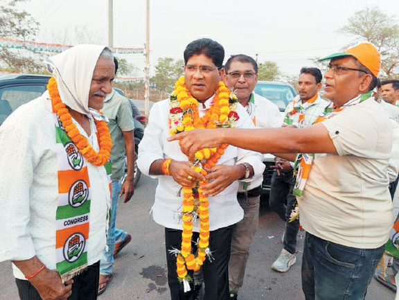 राकेश का दुर्ग (ग्रामीण)कांग्रेस जिलाध्यक्ष बनने के बाद प्रथम गृहग्राम आगमन पर स्वागत राकेश का दुर्ग (ग्रामीण)कांग्रेस जिलाध्यक्ष बनने के बाद प्रथम गृहग्राम आगमन पर स्वागत