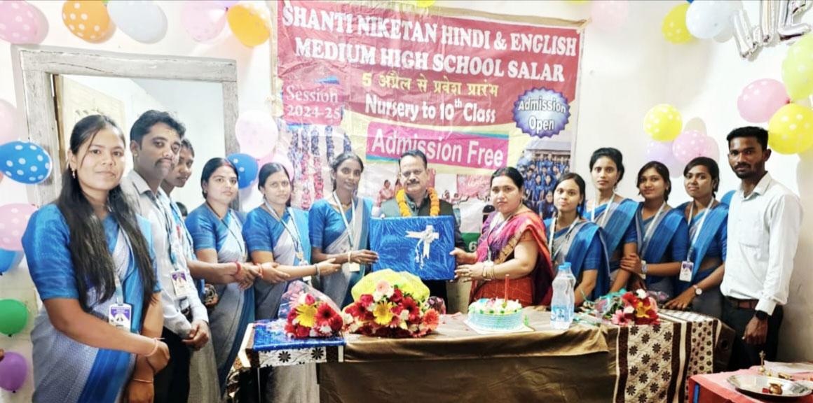 समाज के लिए शिक्षा ही सबसे बड़ा साधन - संजय पांडेय समाज के लिए शिक्षा ही सबसे बड़ा साधन - संजय पांडेय