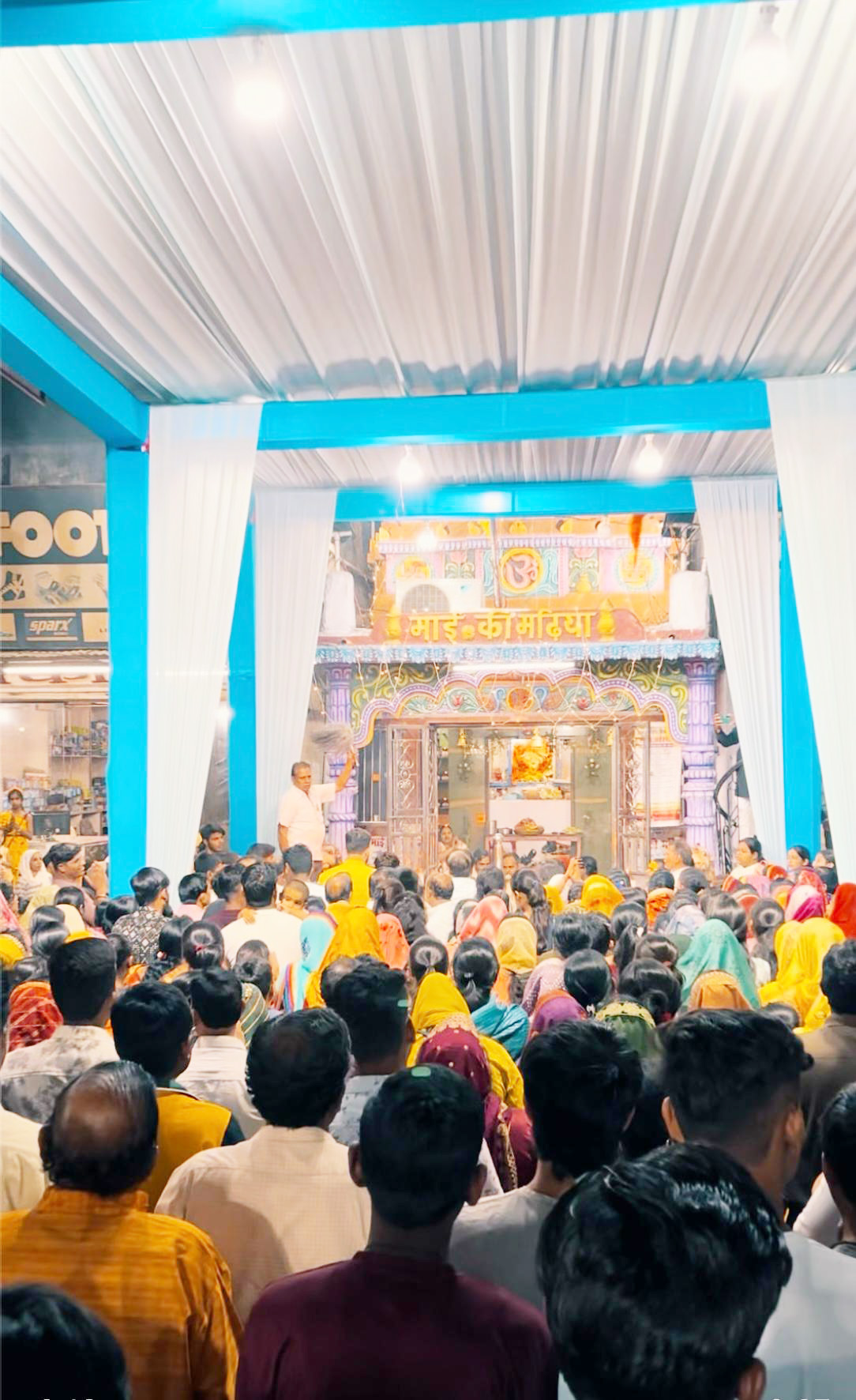 मनेन्द्रगढ़ असाटी समाज ने शीतला माता की मढिय़ा में की महाआरती