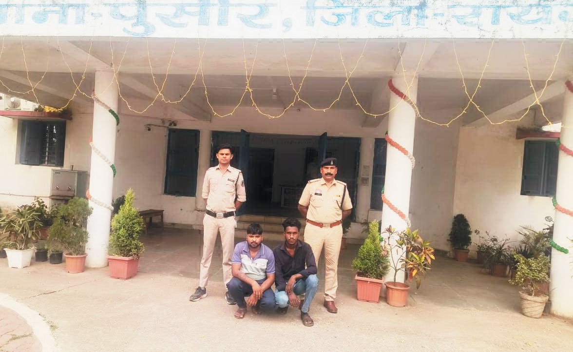 जीजा की जगह साला दे रहा था 10वीं की परीक्षा, दोनों गिरफ्तार जीजा की जगह साला दे रहा था 10वीं की परीक्षा, दोनों गिरफ्तार