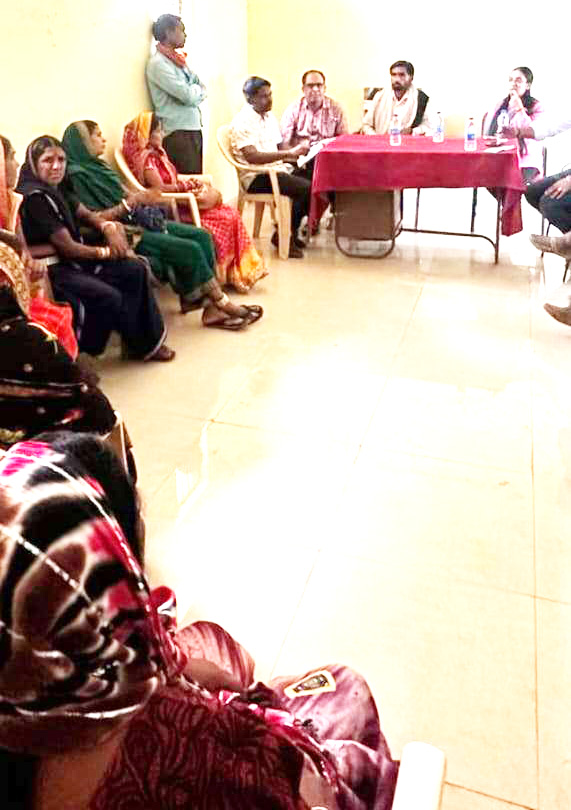 जल समस्या से निपटने जिपं सदस्य शताक्षी देवव्रत सिंह ने अफसरों संग किया दौरा