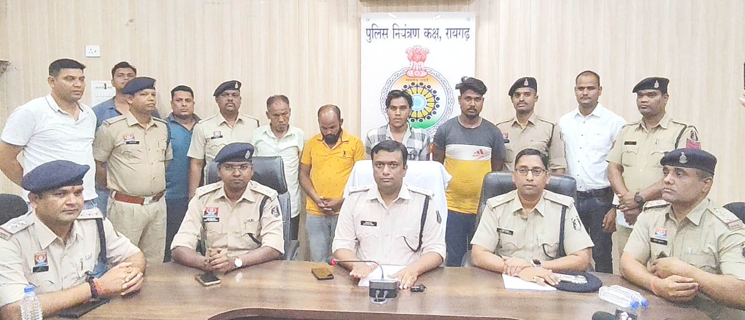 बाईक चोर गिरोह पकड़ाया, 10 लाख की 16 दोपहिया जब्त बाईक चोर गिरोह पकड़ाया, 10 लाख की 16 दोपहिया जब्त