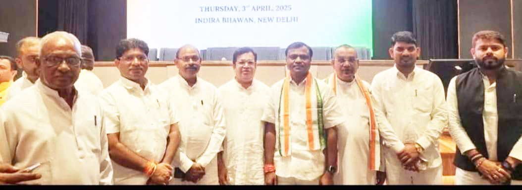 कांग्रेस जिला अध्यक्षों के सम्मेलन में छाबड़ा ने शिरकत की