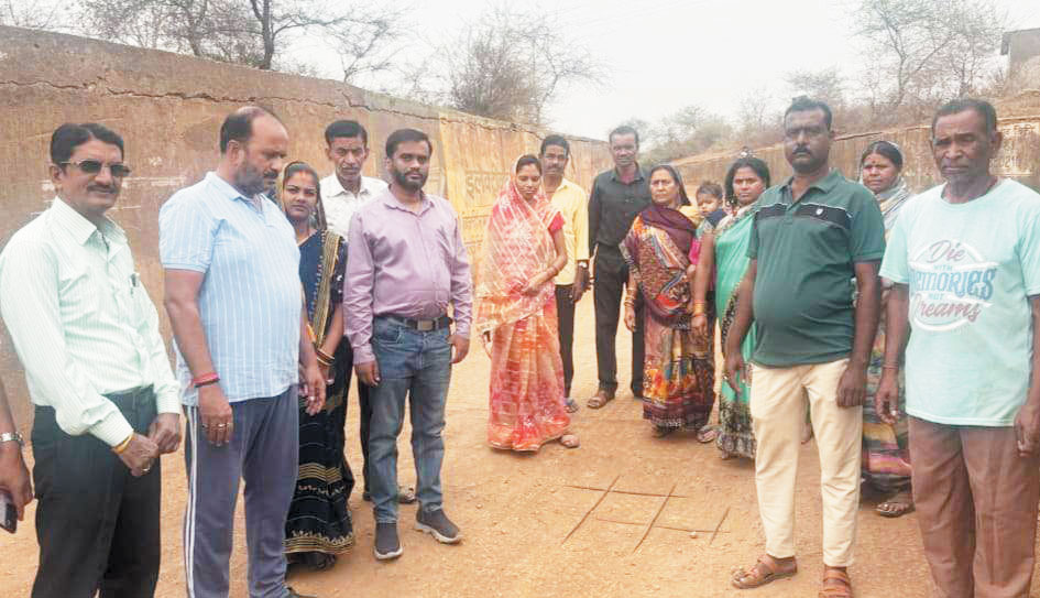 जिपं अध्यक्ष ने बेरलाकला एनीकट मरम्मत के दिए आदेश